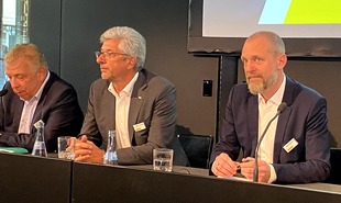 SSI Schäfer FastBot LogiMAT 2025